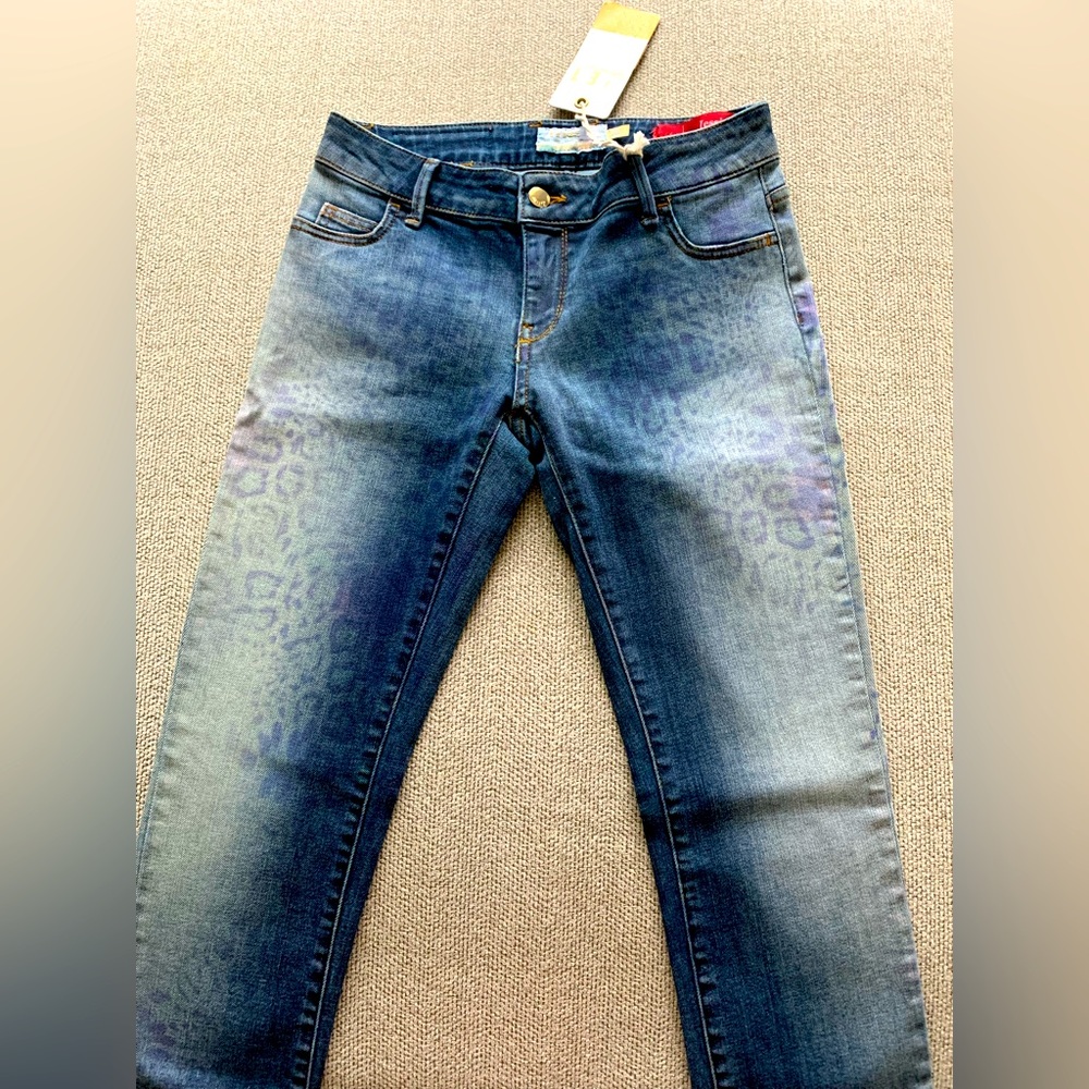 Gorgeous jeans brand MET